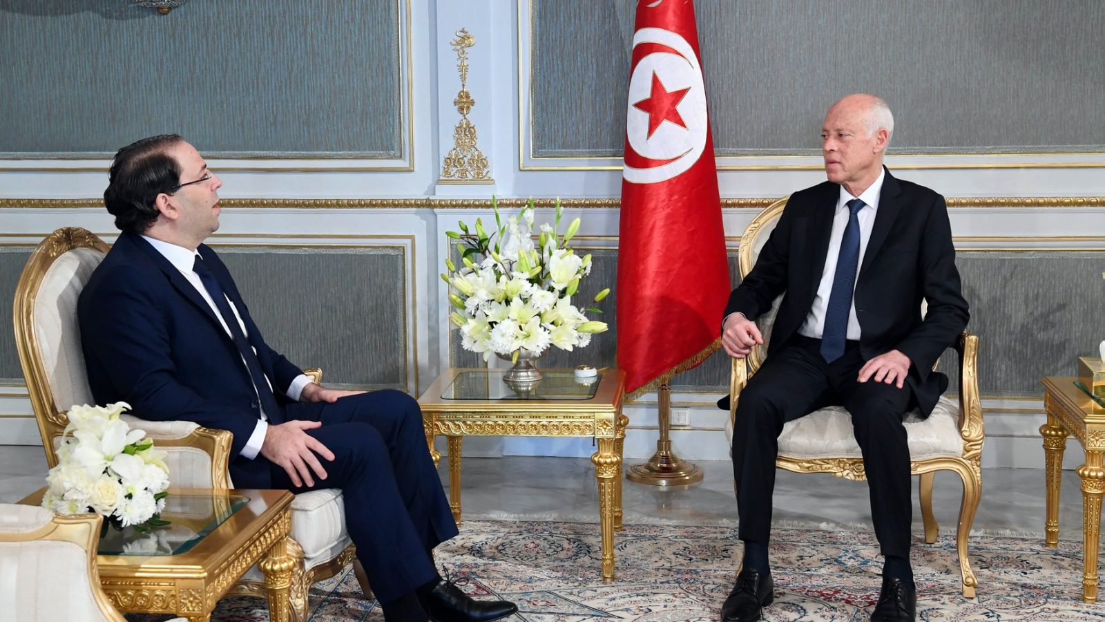 سعيد يستقبل الشاهد