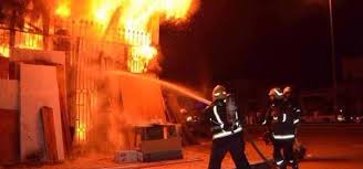 حريق في أحد أستوديوهات “المدينة السينمائية الأطرش” بالحمامات حريق في أحد أستوديوهات “المدينة السينمائية الأطرش” بالحمامات