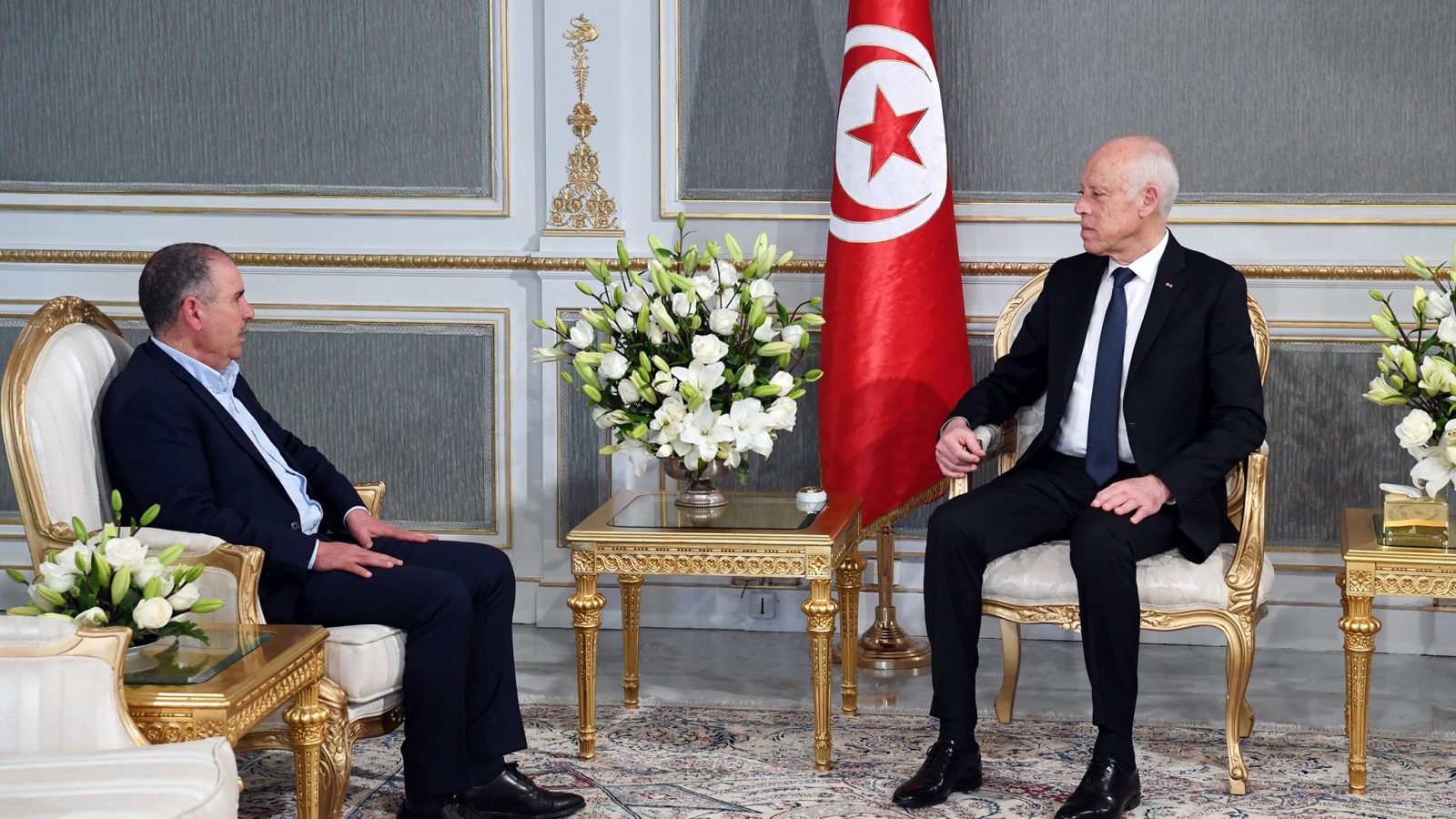 قبيل الإعلان عن تشكيلة الحكومة: قيس سعيد يستقبل الطبوبي والشاهد