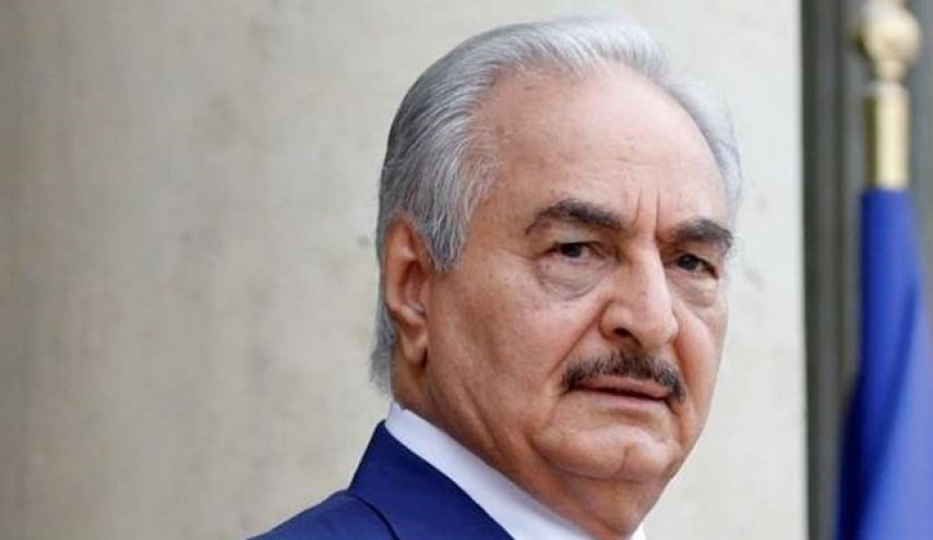 حفتر في قصر الإليزيه بضيافة ماكرون