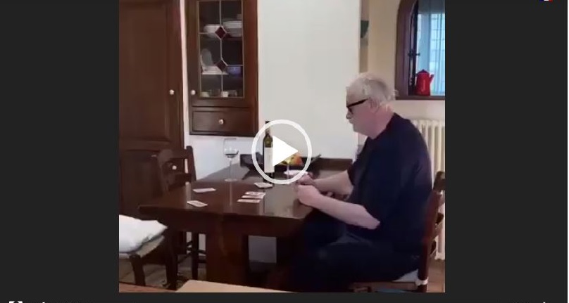 هذه نتائج الحجر الاجباري يلعب مع روحو