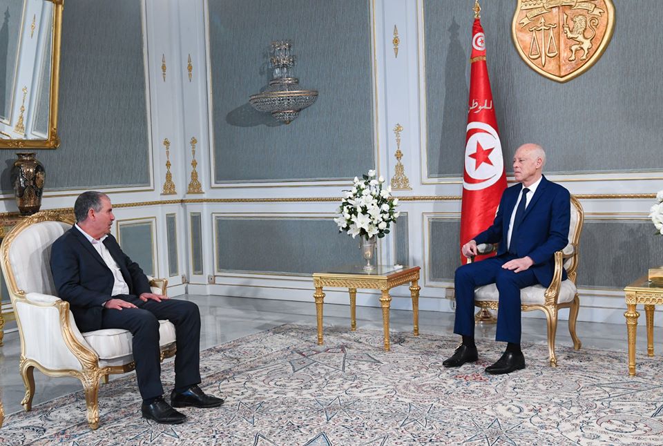 Le remboursement des crédits des fonctionnaires et des classes vulnérables sont reportés pour trois mois