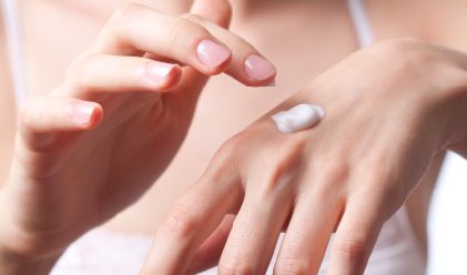 SE CRÉMER APRÈS CHAQUE LAVAGE