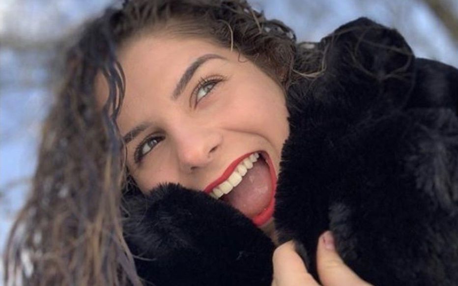 حين يضحك الوباء من الضحكة البريئة