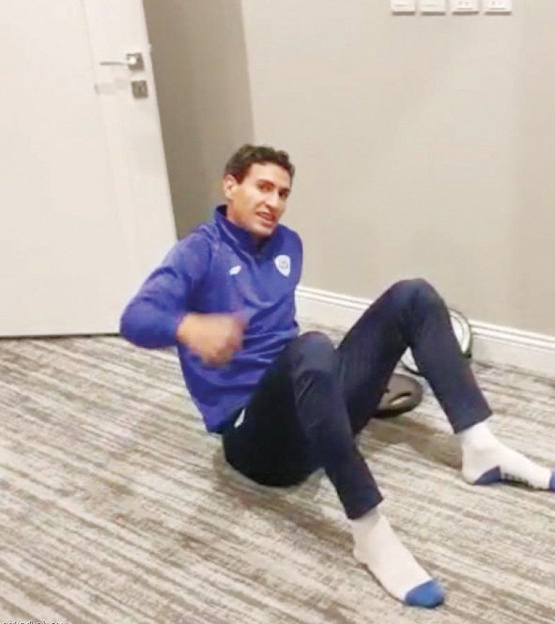 العواضي يكثف التمارين المنزلية في السعودية