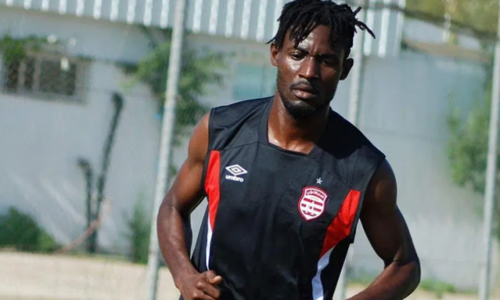 من جديد: منع النادي الإفريقي من الانتدابات لثلاث فترات