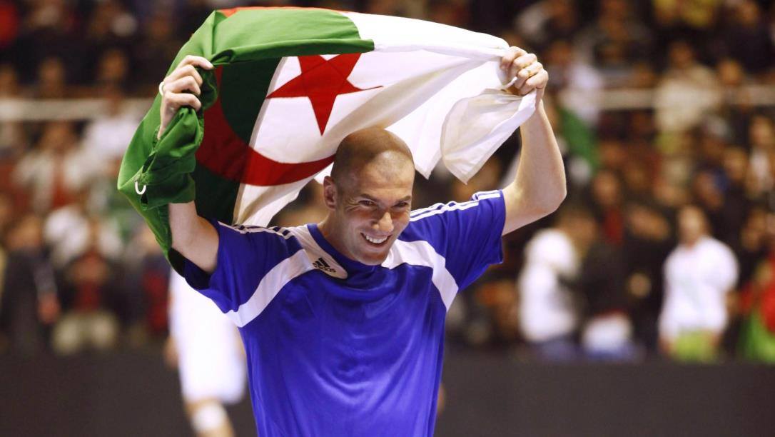 زيدان يدعم مستشفى بجاية ضد كورونا