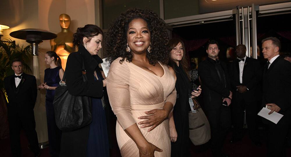 اوبرا وينفري تتبرع بـ 10 ملايين دولار لإطعام المحتاجين في أمريكا اوبرا وينفري تتبرع بـ 10 ملايين دولار لإطعام المحتاجين في أمريكا