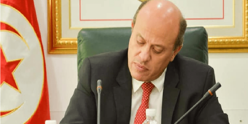 وزير الصناعة يتمسك بموقفه: لم أخطئ في صفقة الكمامات