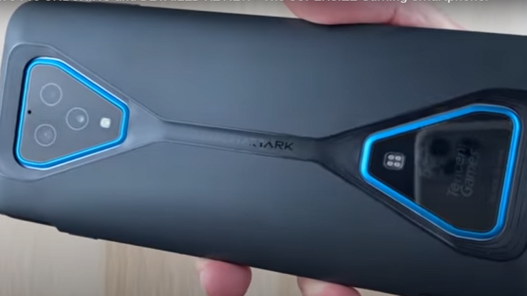 هاتف جديد مصفح لهواة الألعاب الالكترونية