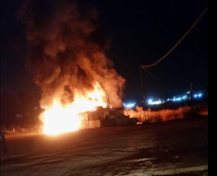 في المظيلة: النيران تلتهم قاطرة لنقل الفسفاط في المظيلة: النيران تلتهم قاطرة لنقل الفسفاط