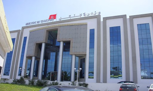 جلسة بوزارة النقل حول الأنظمة الأساسية وتذاكر الأكل