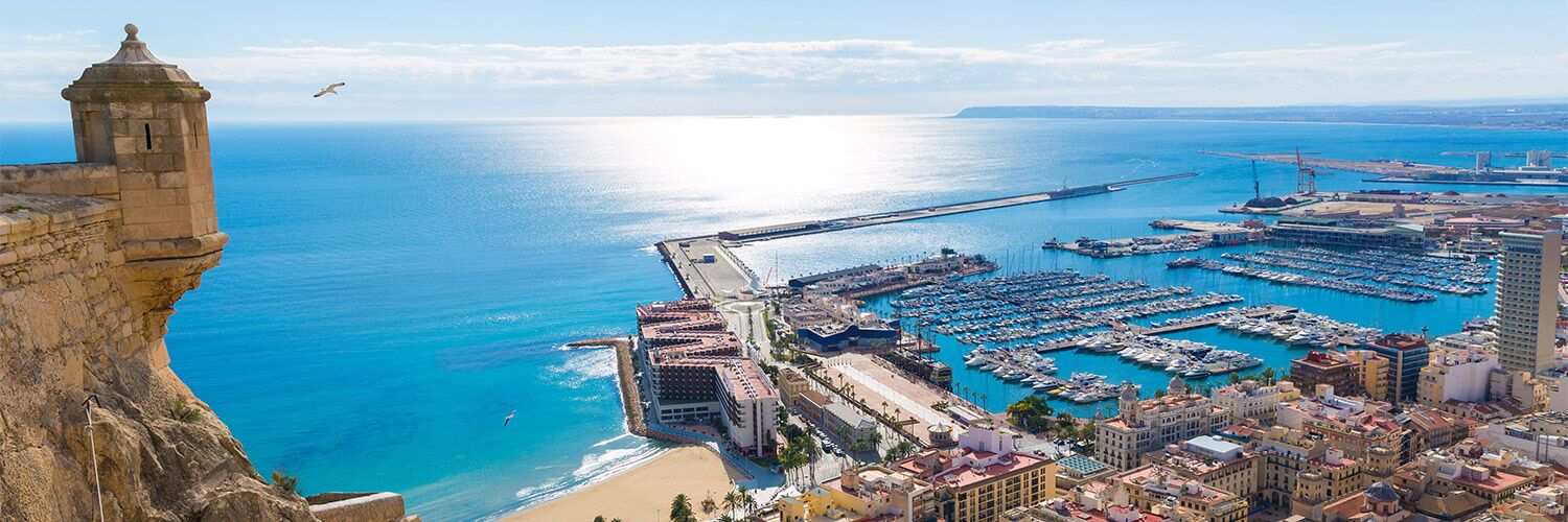 قنبلة/ حاسوب أحد المهرّبين يضع مئات الشخصيات والأطباء التونسيين في ورطة كبرى قنبلة/ حاسوب أحد المهرّبين يضع مئات الشخصيات والأطباء التونسيين في ورطة كبرى