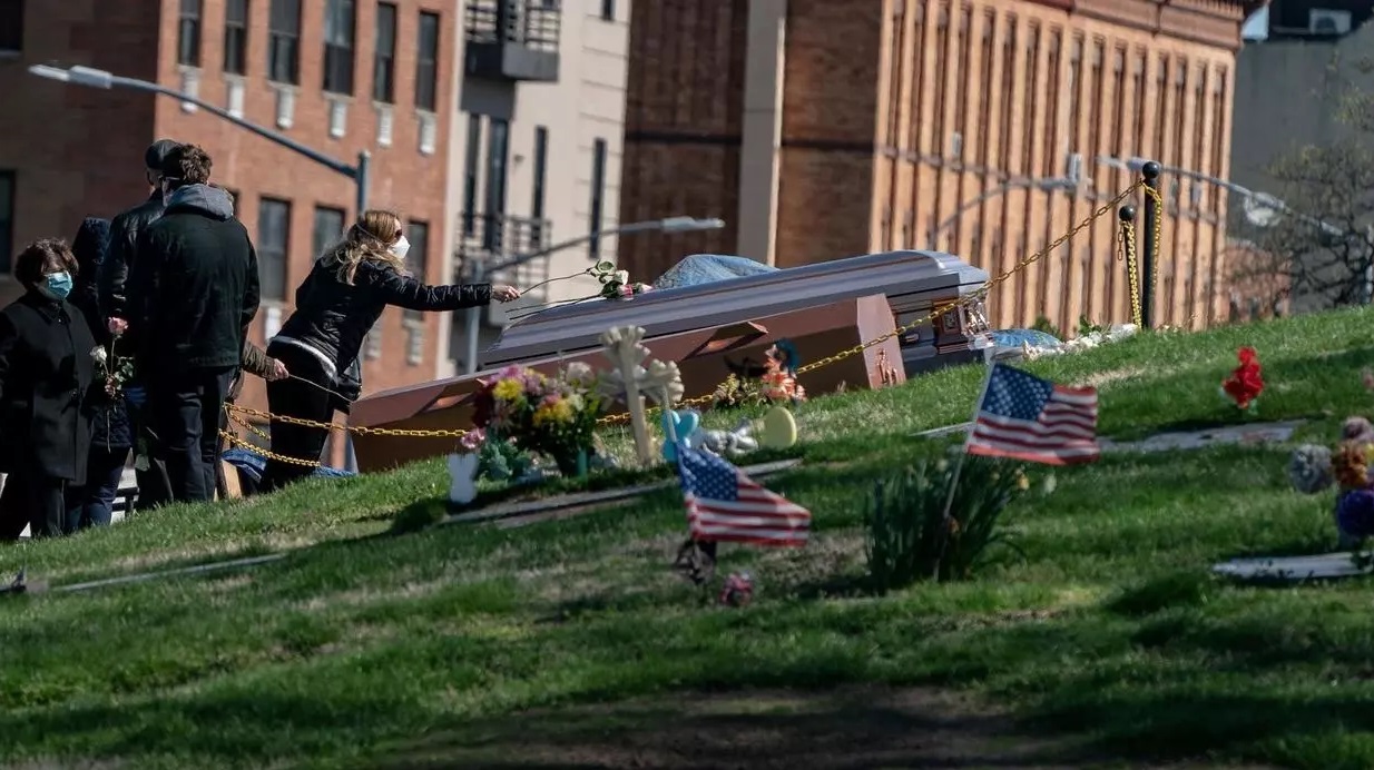 1680 وفاة جديدة بكورونا في أمريكا 1680 وفاة جديدة بكورونا في أمريكا