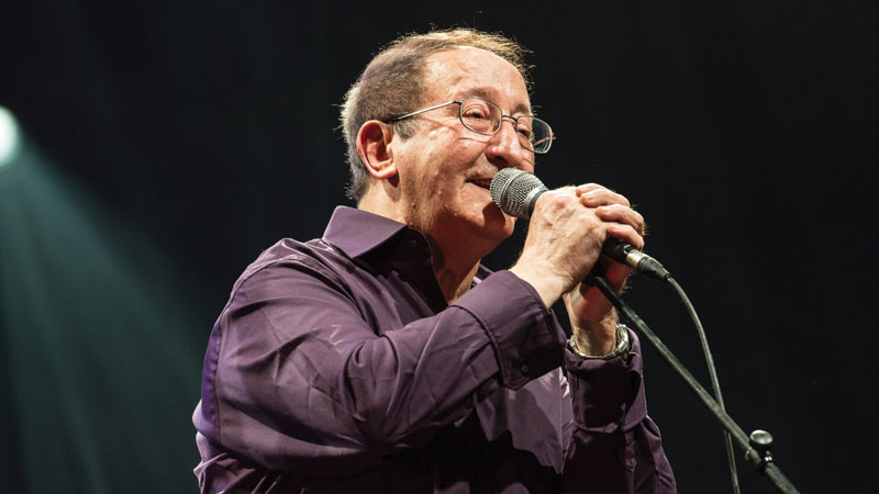 وفاة الفنان إيدير