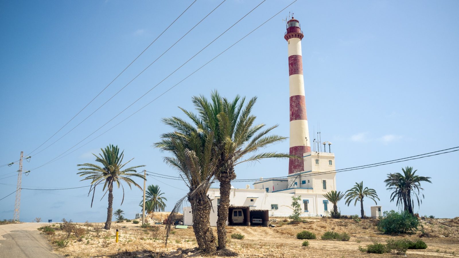 جربة: انتحار أم لطفلين