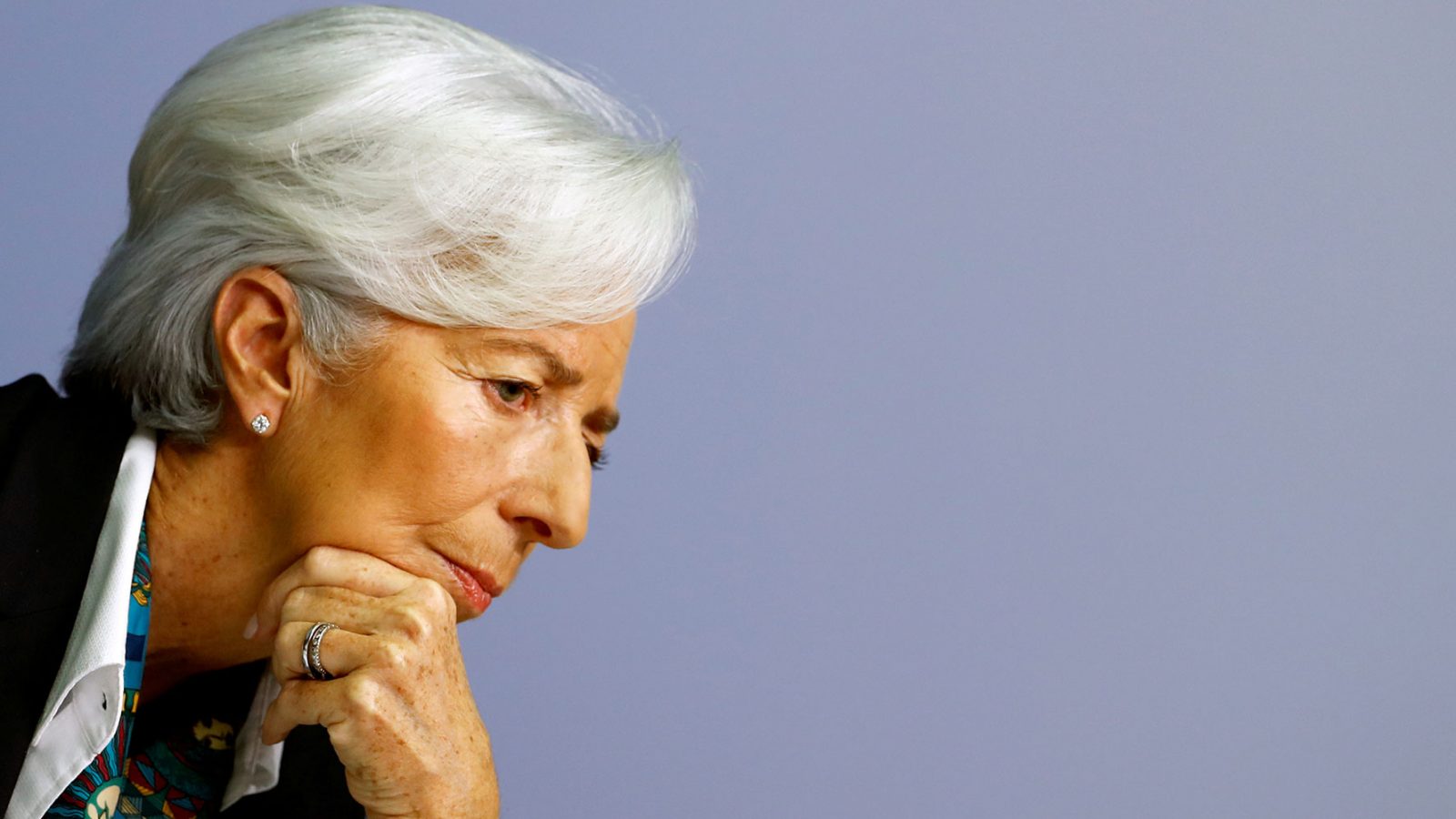 لاغارد تهاجم ألمانيا لرفضها شراء سندات اوربية لإنقاذ المنطقة لاغارد تهاجم ألمانيا لرفضها شراء سندات اوربية لإنقاذ المنطقة