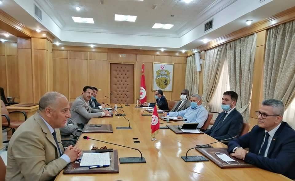 إحداث لجنة لمتابعة ضمان نجاح السنة الجامعية