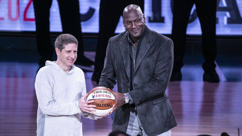 مايكل جوردن: النجم الزاهد في المال والشهرة