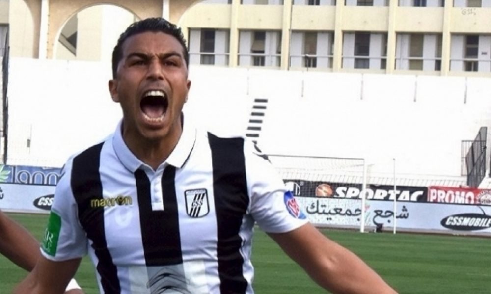 محامي هذا اللاعب “يقلب الطاولة” على مسؤولي النادي الصفاقسي ويتهمهم بخرق القانون