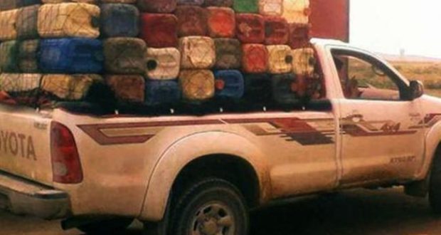 بين القصرين وسيدي بوزيد: عملية مطاردة لشاحنتي بنزين مهرب تسفر عن وفاة شخص