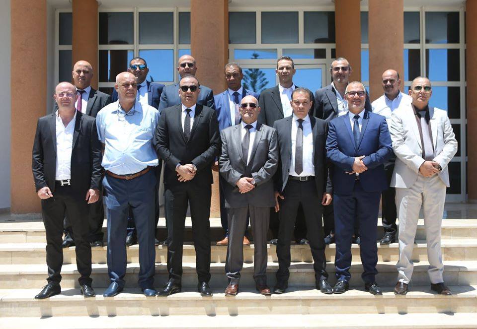 انتخابات رابطة كرة  القدم المحترفة: ورقة بيضاء للنادي الصفاقسي ..النجم والشابة يقاطعان  ورئيس الإفريقي يتخلف في آخر لحظة