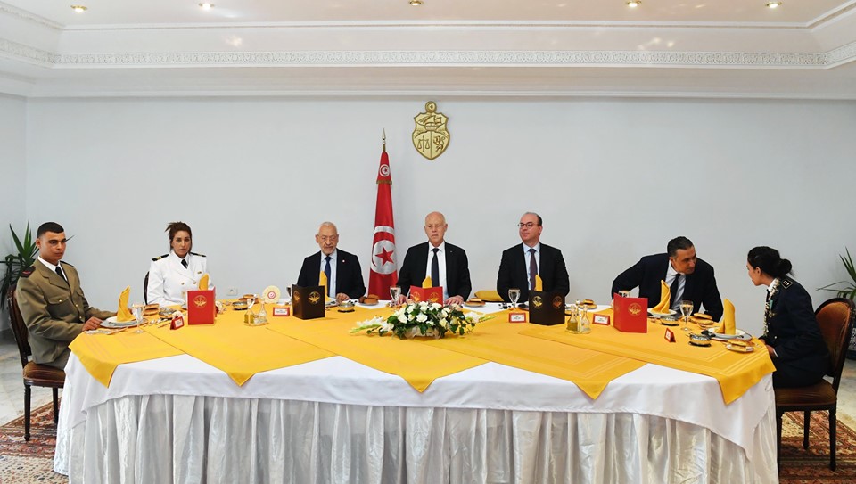 فرقتهم السياسة وجمعهم الجيش