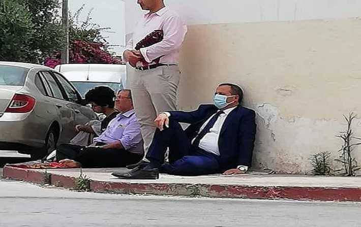 صورة لعبد اللطيف المكي وقراءات متعددة