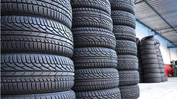 22.5 م.د قيمة المحجوز  :هذه الشركات تهرب العجلات المطاطية المستعملة للسوق المحلية