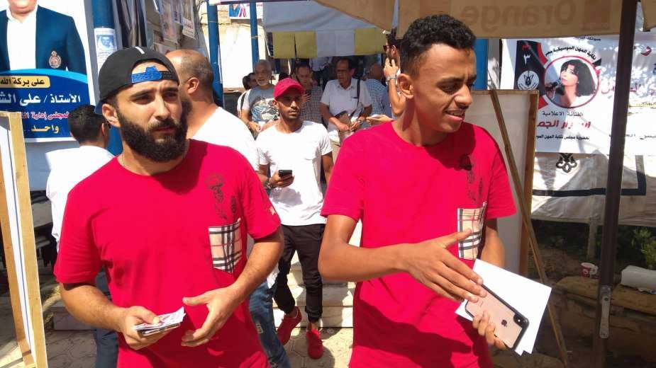 مصر / 4 مغنّين خيّروا الغناء في الأعراس على الحجر الصحي