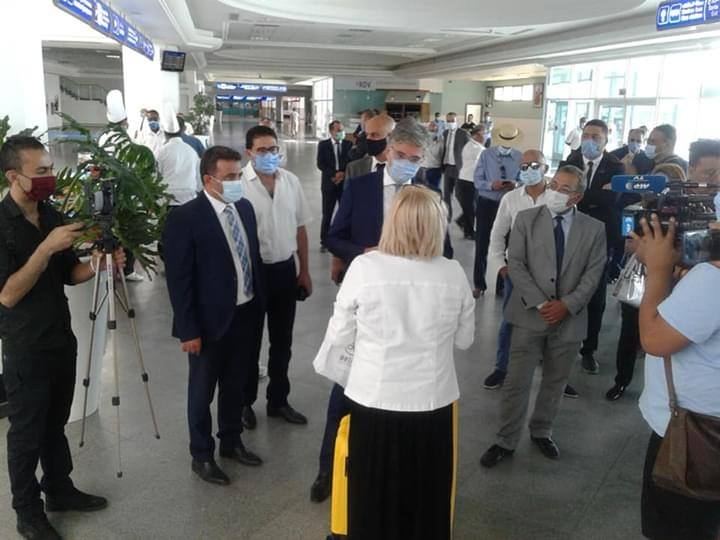 155 سائحا يصلون إلى جربة