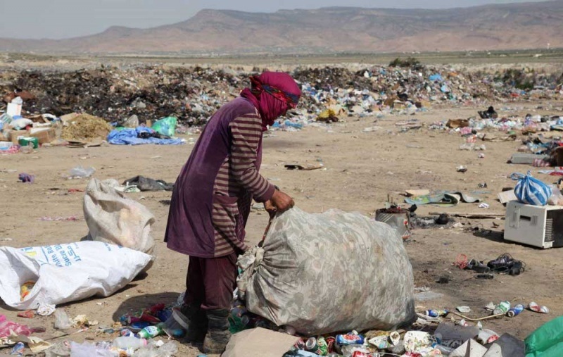 حتّى جامع البلاستيك يدفع الأداءات