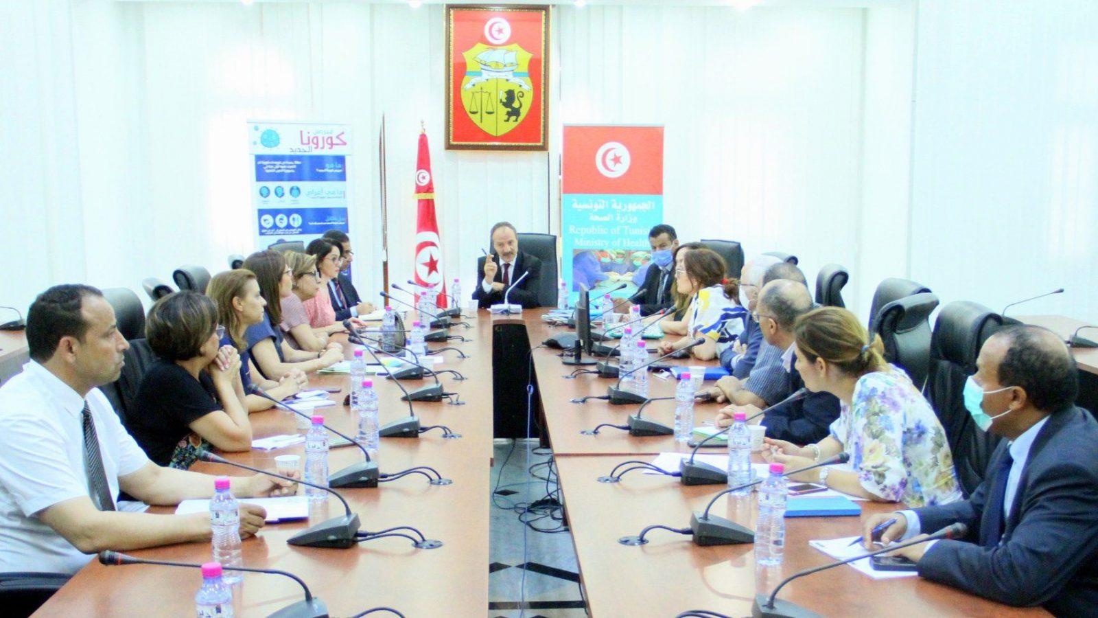 وزير الصحة بالنيابة يشرف على اجتماع لجنة المخابر البيولوجية