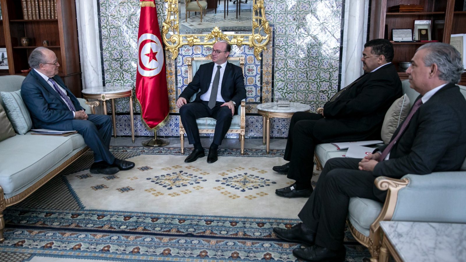 بحث آخر تحضيرات تنظيم الاستشارة الوطنية حول مسار اللامركزية