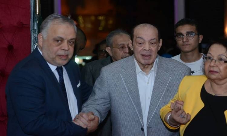 بسبب مرضه: المنتصر بالله لايعلم بخبر وفاة فاروق الفيشاوي وجورج سيدهم ورجاء الجداوي