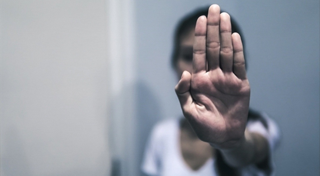 الإفراج عن رئيس البلدية المتهم بالتحرش