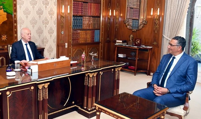 الوضع الأمني العام محور لقاء رئيس الدولة بوزير الدفاع