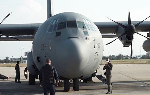 إجلاء تونسيين من الغابون وغينيا