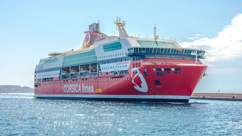 نصاف ابن عليّة: إصابات لدى طاقم باخرة 