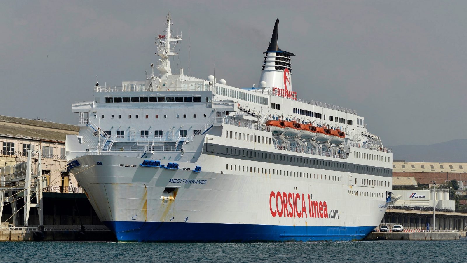 بسبب كورونا: تونس تمنع بواخر شركة فرنسية من الرسو في موانئها