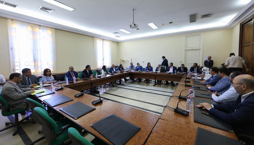 أول عثرات لجنة التحقيق في 