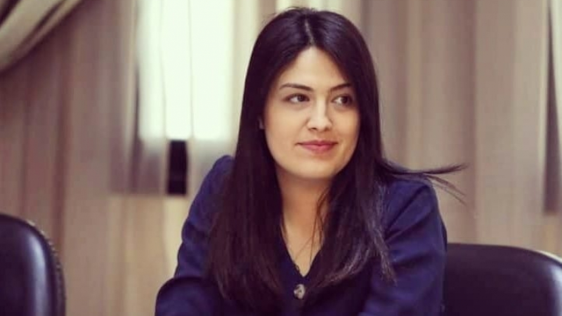 نسرين العماري: 