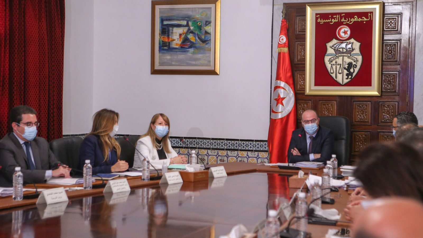 جملة من الأوامر الحكومية/ ضبط شروط وإجراءات انتفاع الاعلام الخاص بالمساعدات الظرفية