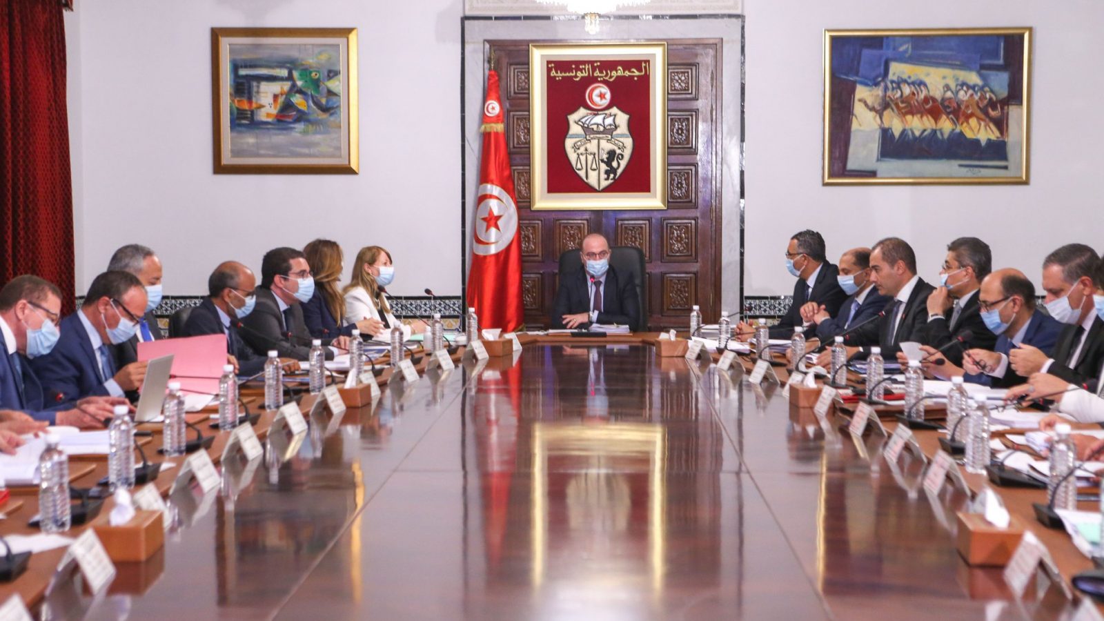 المصادقة على 6 مشاريع قوانين يتعلق أحدها بمعالجة وضعيات التداين المفرط