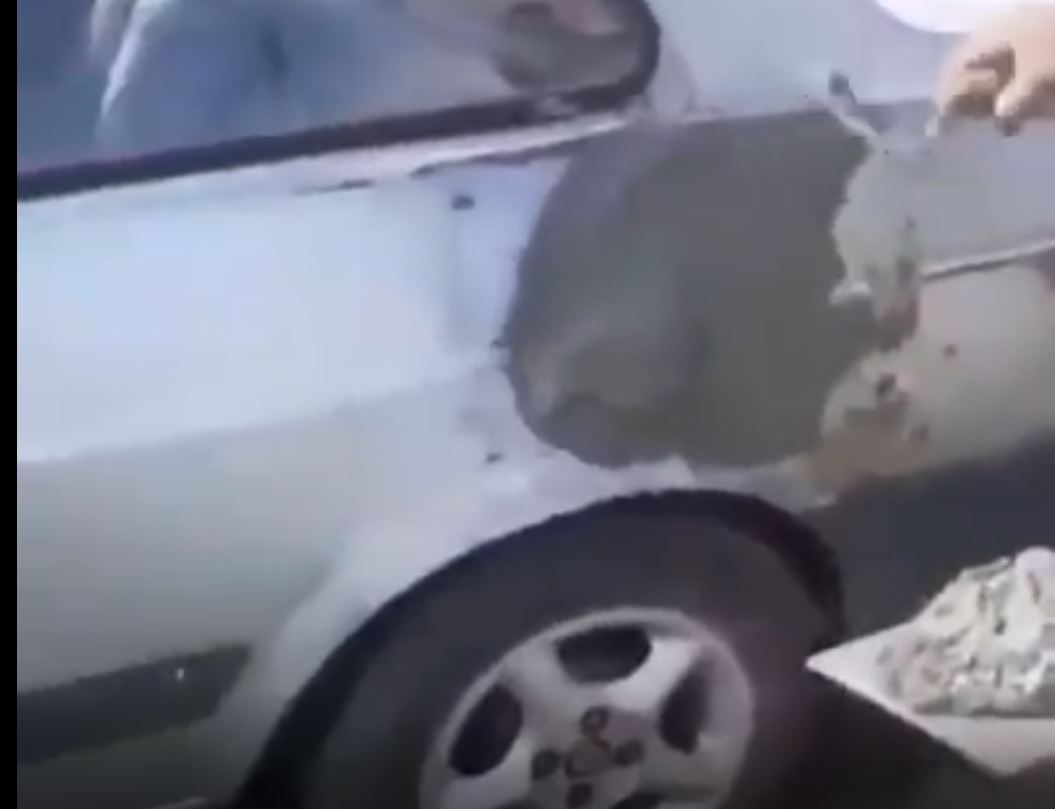 شاهد/طريقة جديدة لاصلاح السيارات هههه