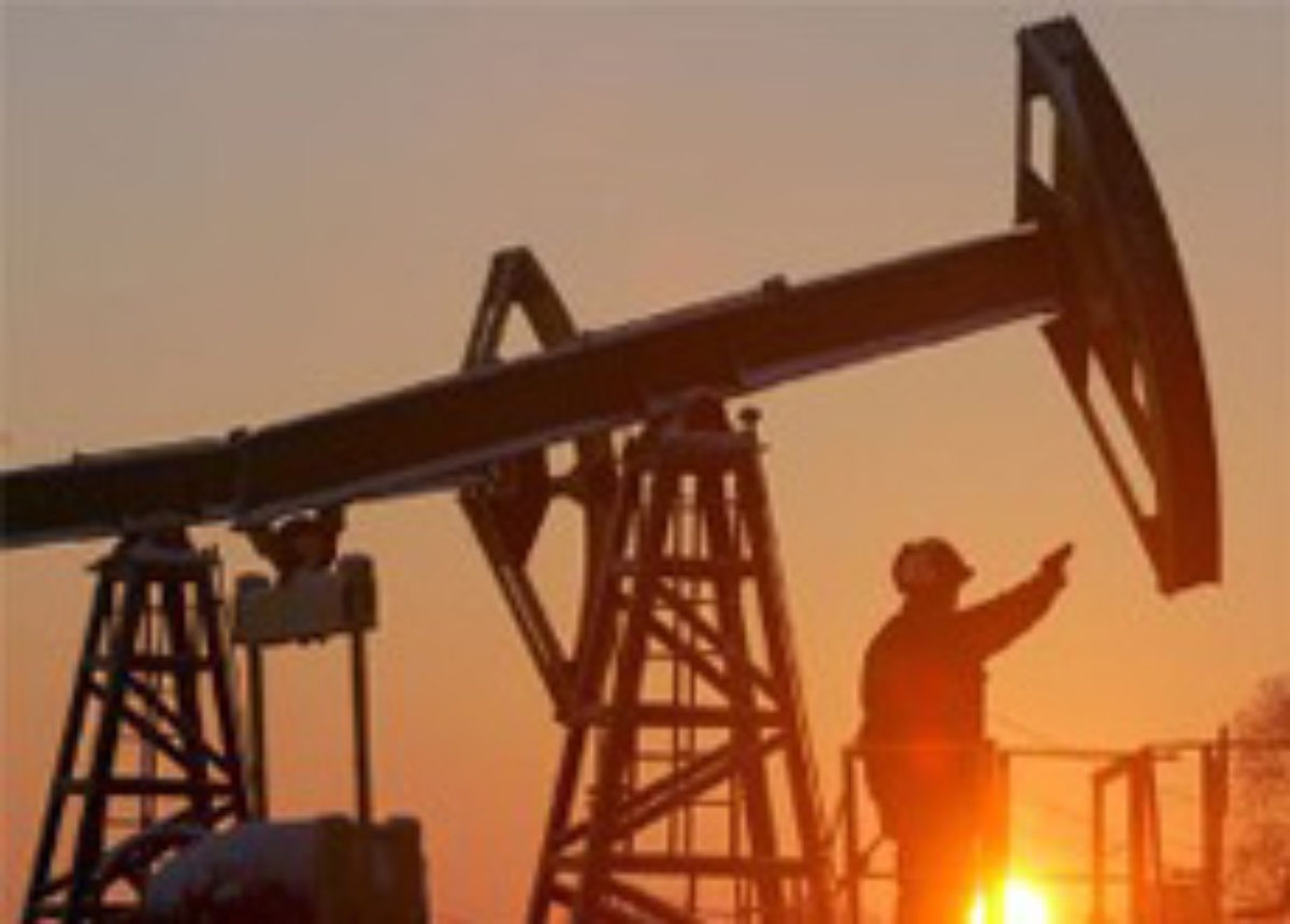 قرقنة/ أعوان شركة نفطية في إضراب