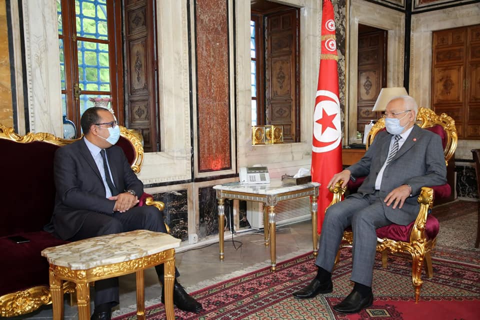 الغنوشي بحث مع المشيشي “الاضطراب” في قائمة أعضاء الحكومة