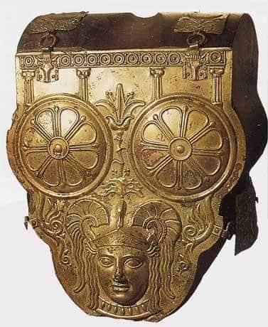 أعارته لها تونس لعرضه/ حقيقة تبخر درع حنبعل في إيطاليا