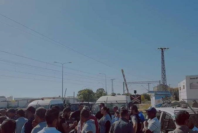 مناوشات بين عمال شركة المعامل الآلية بالساحل و الامن في سوسة