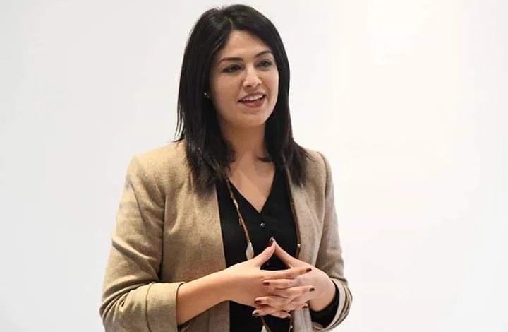 النائبة نسرين العماري تنشر تدوينة حول “كاراكوز”